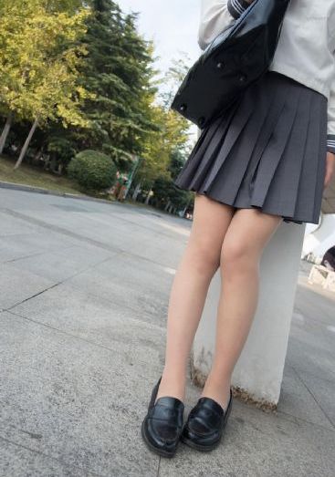 美艳长腿人妻学舞蹈被老师_剧情片免费在线播放
