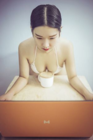 播放小馒头的照片_高清完整在线观看
