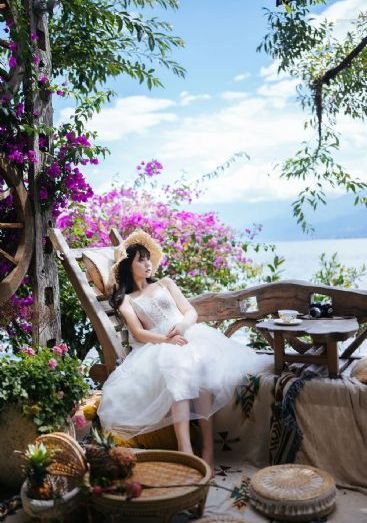中国老女人av_全集在线观看