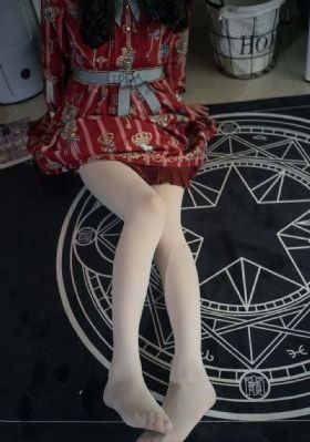 美女模特元瑶酒店大尺度视频_高清完整版免费在线观看