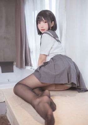 日韩国产精品涩爱V最新丝袜_剧情片全集免费播放