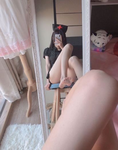 护士脱了乳罩喂男人吃奶日本_蓝光在线手机播放